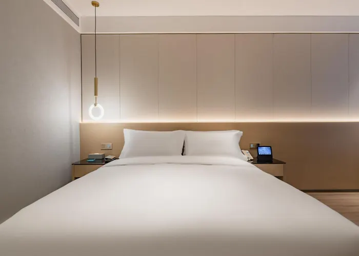 Executive Queen Room